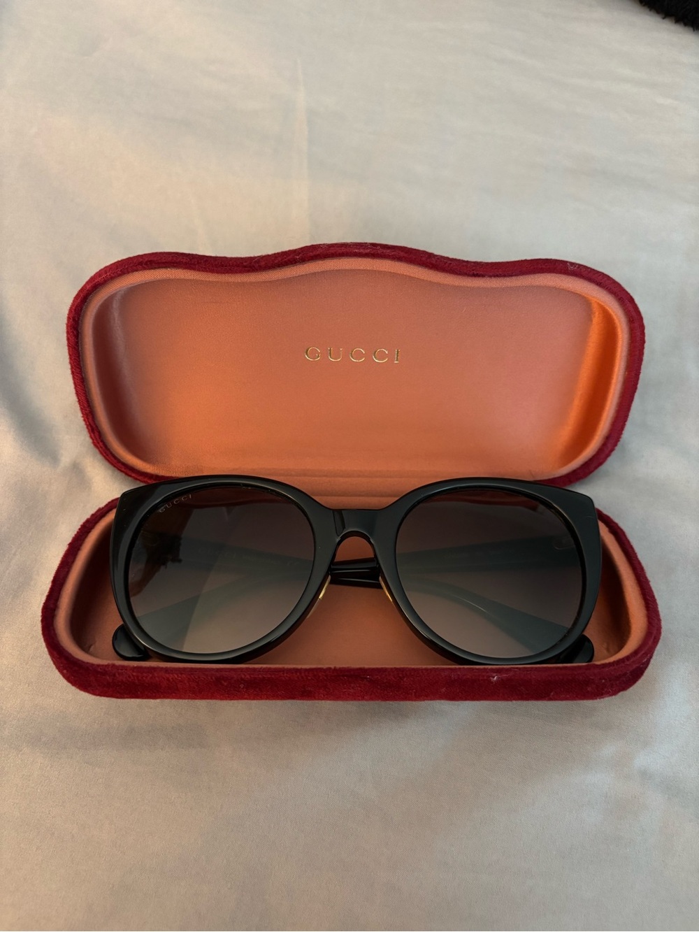 Gucci Black Round-Frame Women's Sunglasses